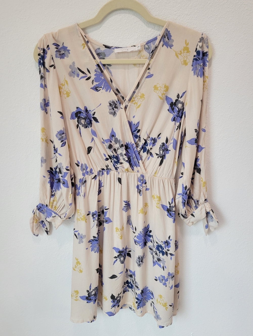 Lush Women’s Small Cream Floral Mini Dress Blue Yellow Wrap Front Cutout Arms